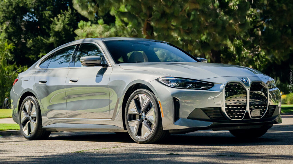 Tesla — carro elétrico