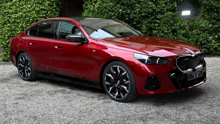 Tesla — carro elétrico