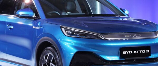 BYD King vs BYD Song Plus DM-i: Qual Híbrido Leva a Melhor?