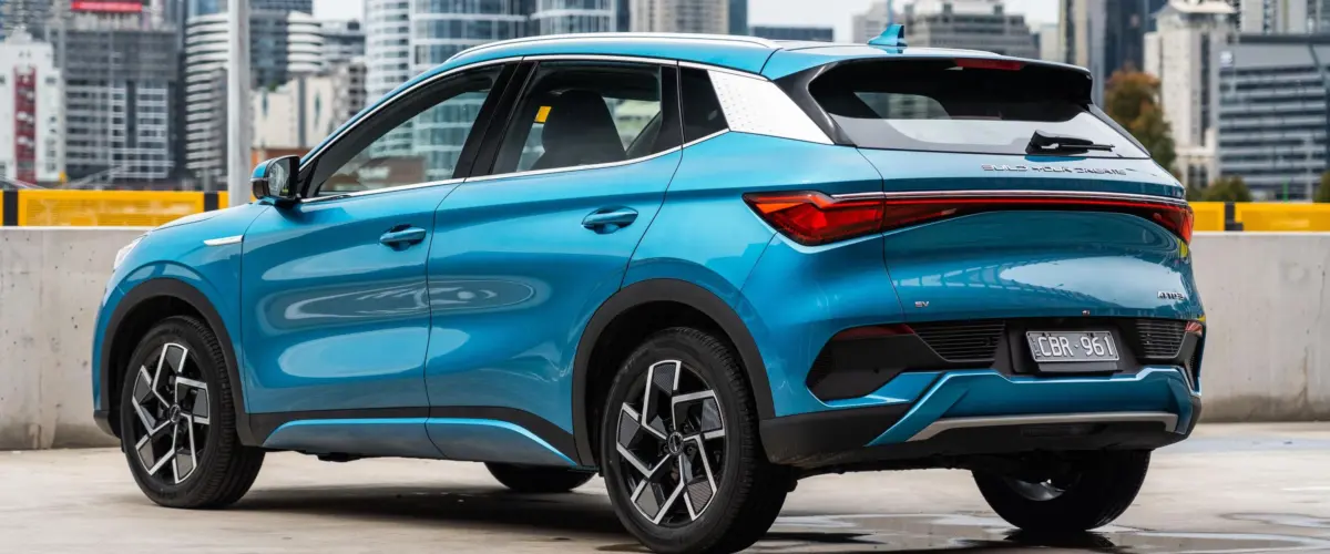 BYD Dolphin GS vs BMW iX3: Qual Elétrico Comprar em 2026?