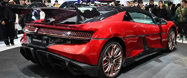 BYD Yangwang U9: Guia Completo do Elétrico 2026