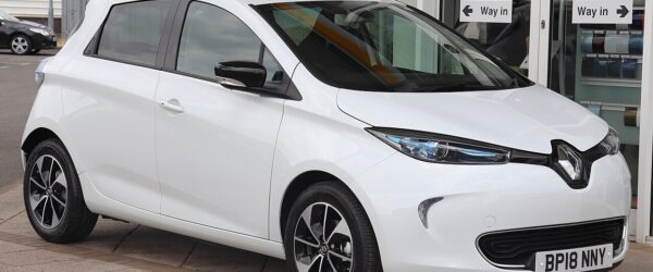 Renault Kwid E-Tech vs BYD Dolphin Mini: Qual Elétrico Comprar em 2026?