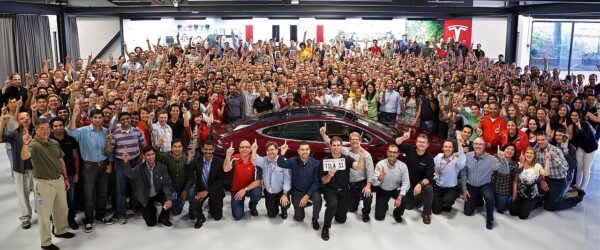 Os dados de segurança do Full Self-Driving da Tesla e as controvérsias com reguladores europeus