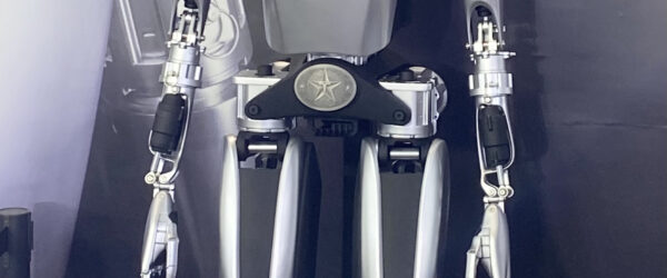 Tesla Optimus Gen 2: O Robô Humanoide Que Já Trabalha em Fábricas