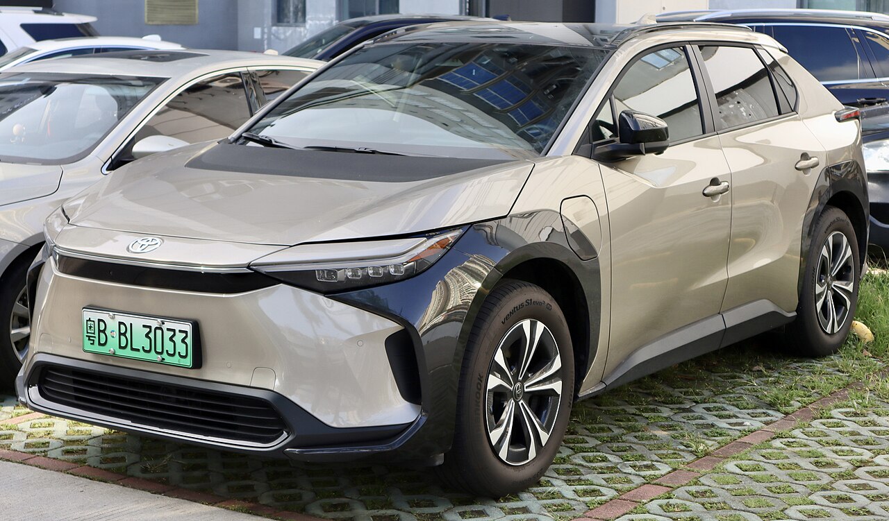 Toyota — Hilux 2026: Elétrica, Híbrida e o Futuro do Diesel