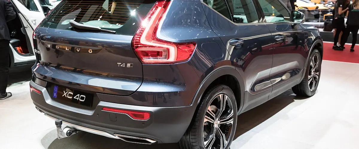 Volvo EX30 vs BYD Song Plus DM-i: Qual Elétrico Comprar em 2026?
