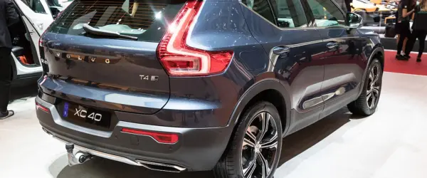 Volvo introduz Plug & Charge para EX60 e EX90 nos EUA