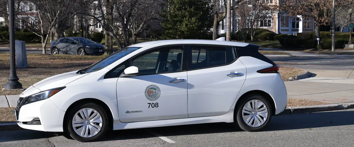 Carro Elétrico Parado Muito Tempo Descarrega a Bateria?