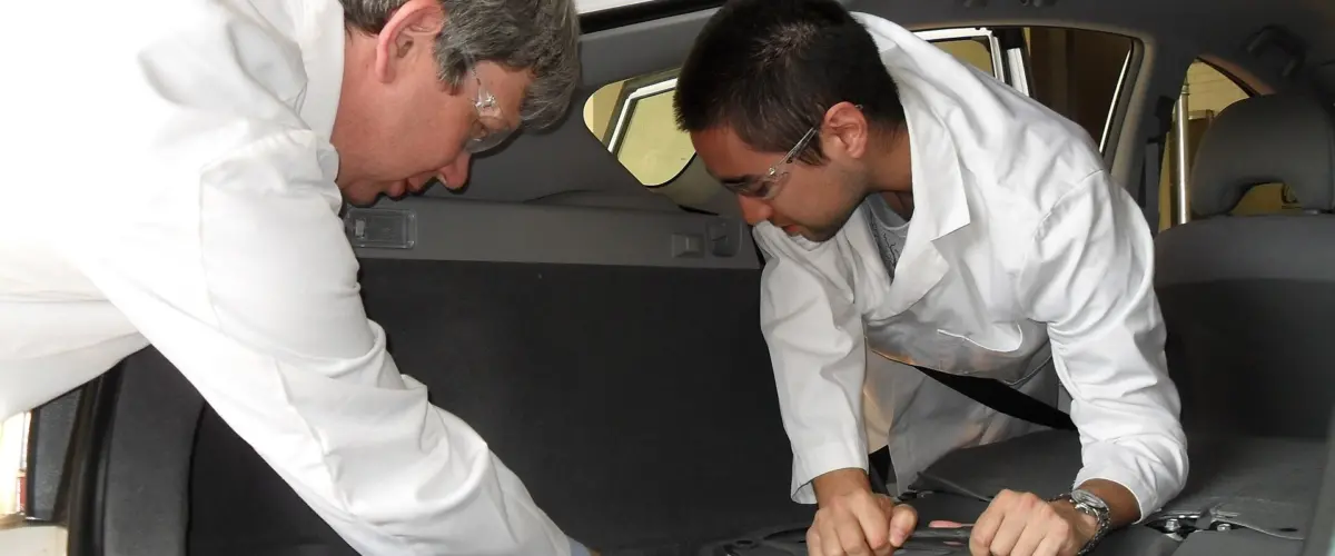 Bateria de Carro Elétrico Degrada Quanto? Teste Real 2026 com 8 Modelos e 200 Mil Quilômetros