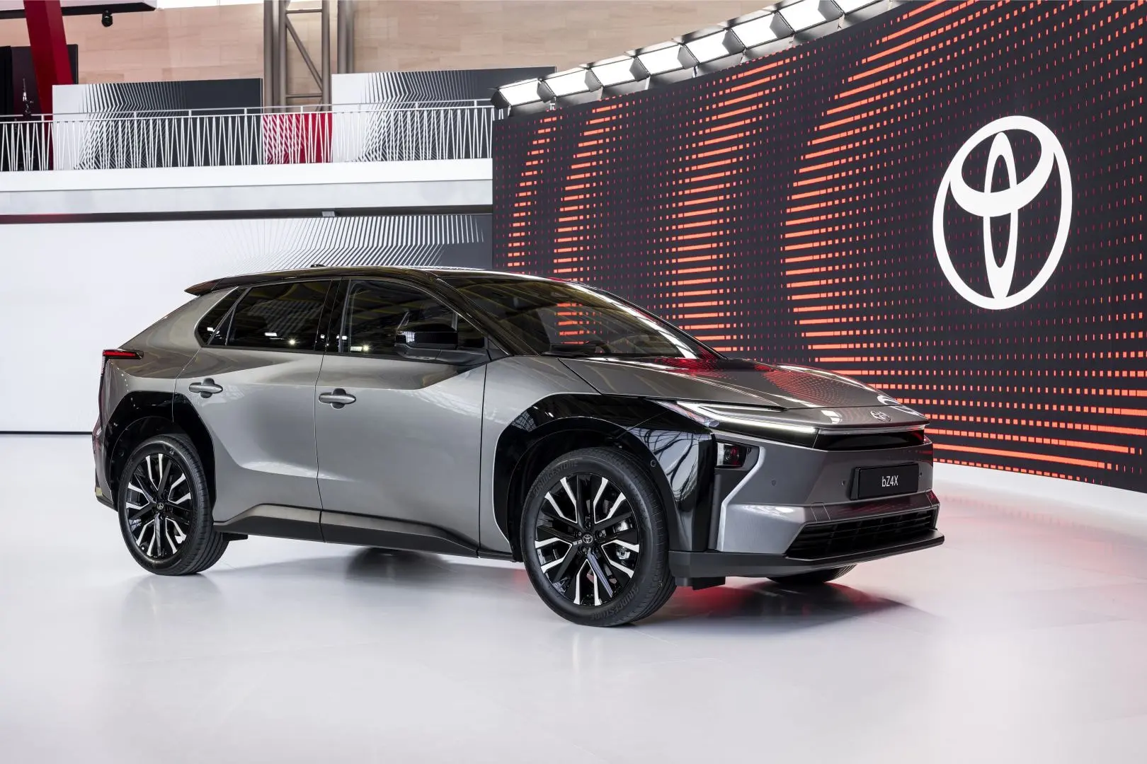 Toyota — Toyota vê vendas globais caírem pelo 4º mês, mas elétricos d