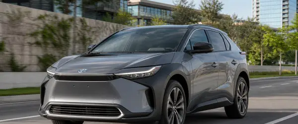 Solterra 2027: Subaru mantém preço, mas amplia autonomia e potência