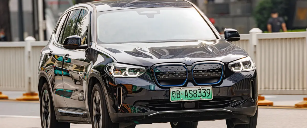 BMW iX3