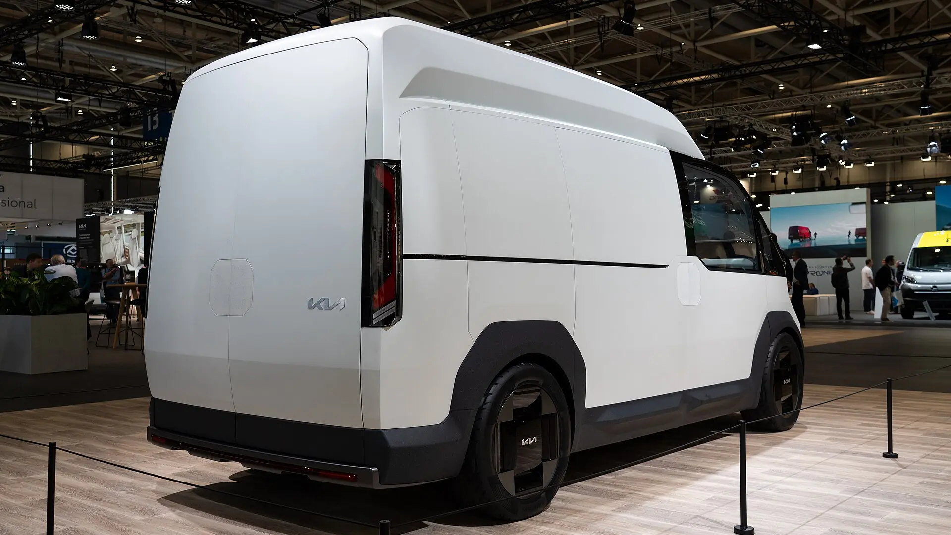Kia pv5 â foto real