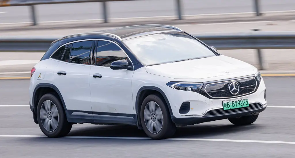 Mercedes EQA 250