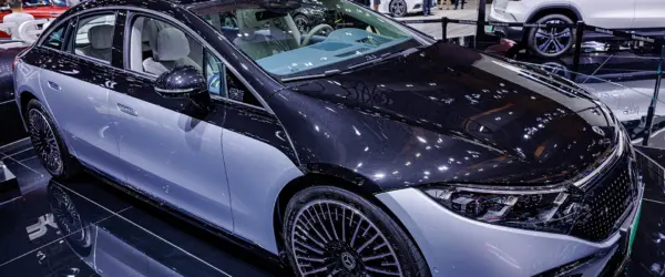 Mercedes-Benz EQS: Guia Completo do Elétrico 2026