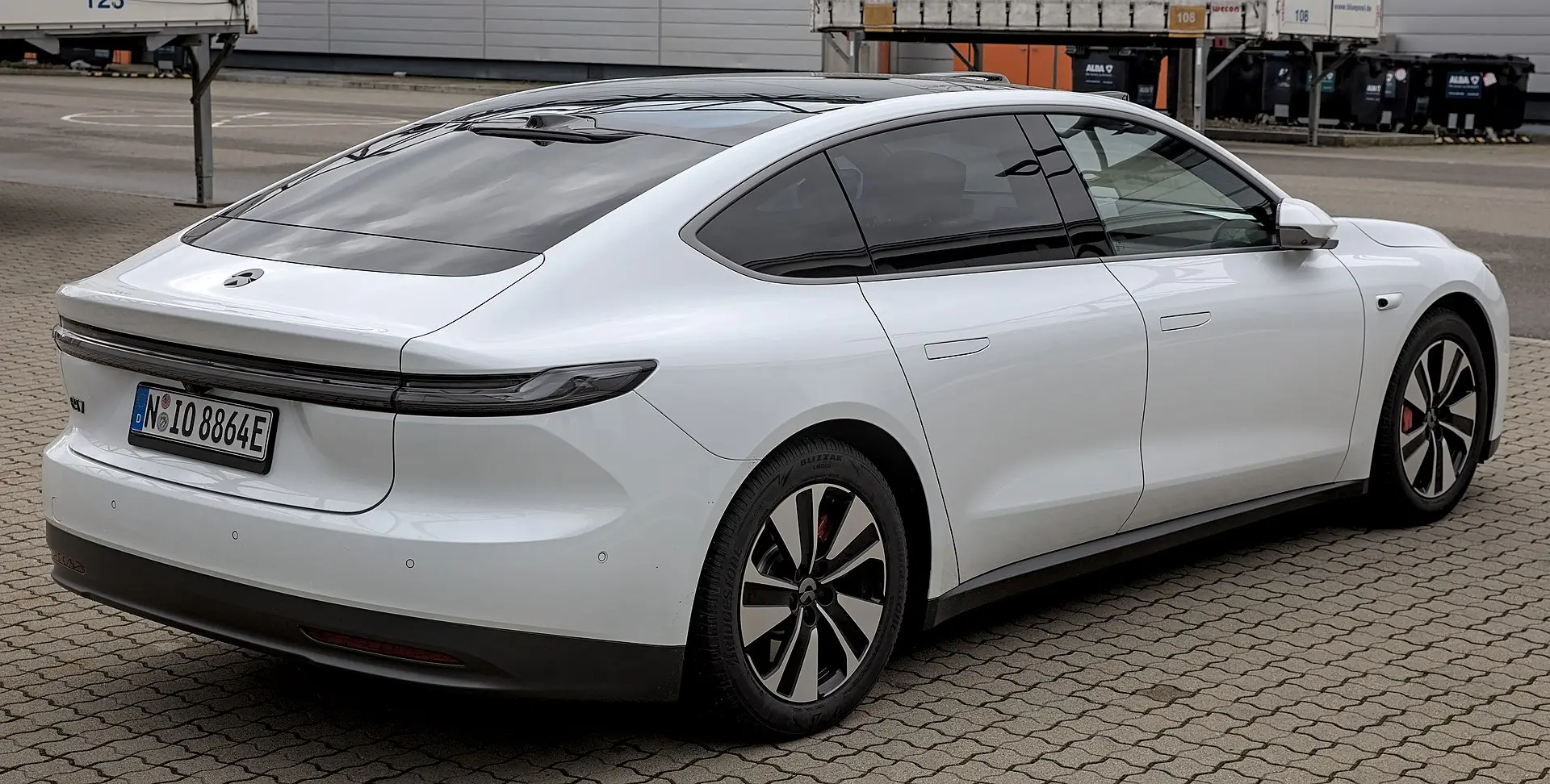 NIO ET7 2026 — foto real 2026 — foto real