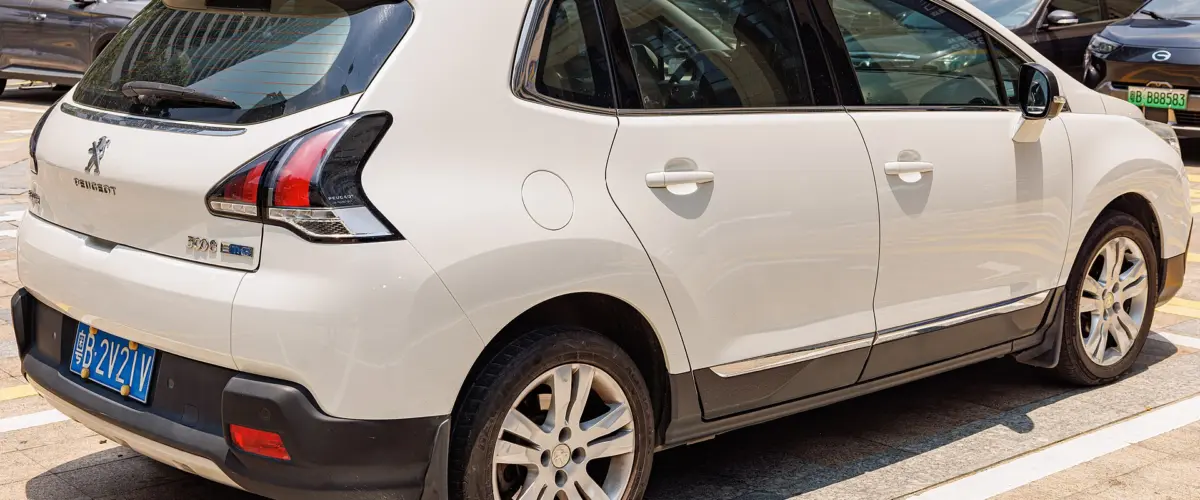 Peugeot e-3008