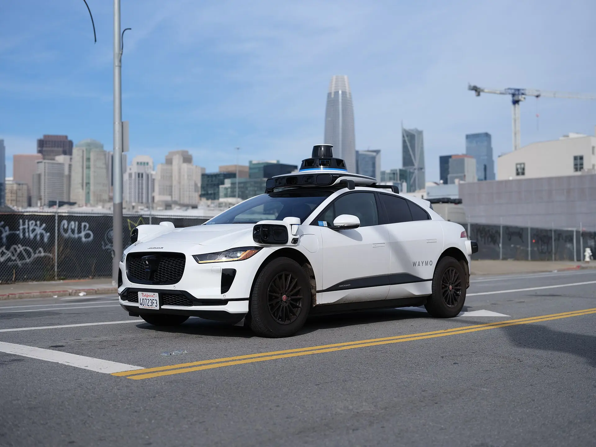 Waymo robotáxi — foto real