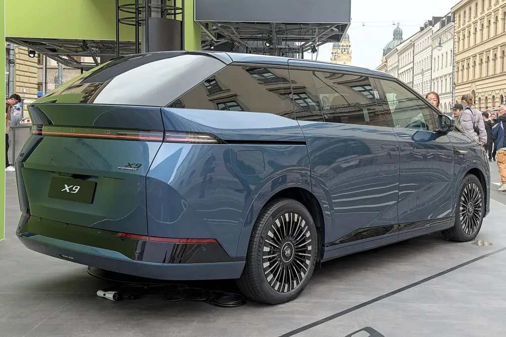 BYD Han vs XPENG X9: Qual Elétrico Comprar em 2026?