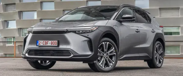 Toyota bZ4X vs Leapmotor B10: Qual Elétrico Comprar em 2026?