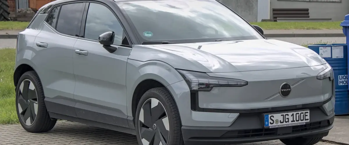 Volvo EX30 vs GWM Ora 5: Qual Elétrico Comprar em 2026?