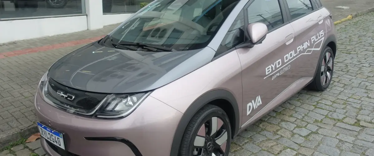 BYD Dolphin Plus vs GWM Ora 07: Qual Elétrico Comprar em 2026?