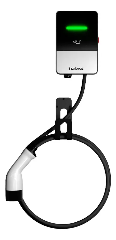 Wallbox Intelbras EVE 0074H de 7,4 kW instalado na parede com cabo Tipo 2